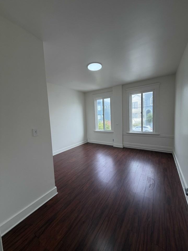 2835 Anza St #1 - Photo 4 of 12