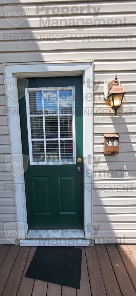 24 N Mulberry St Apt B - Photo 2 of 7