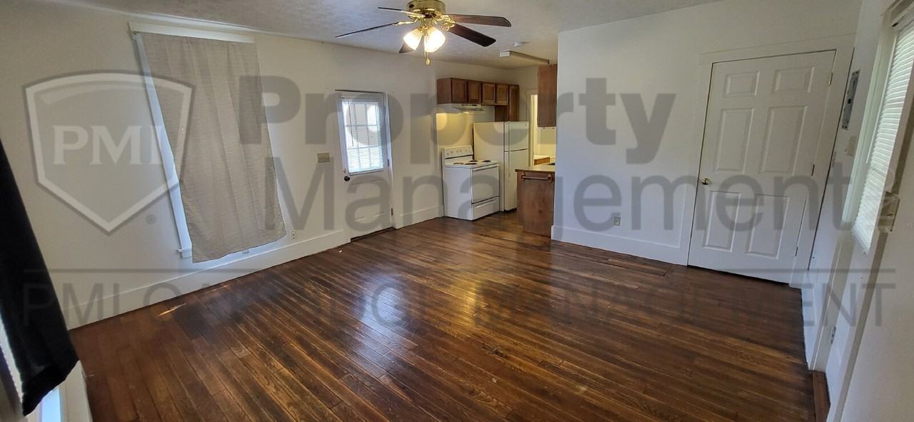 24 N Mulberry St Apt B - Photo 3 of 7
