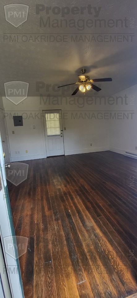 24 N Mulberry St Apt B - Photo 4 of 7