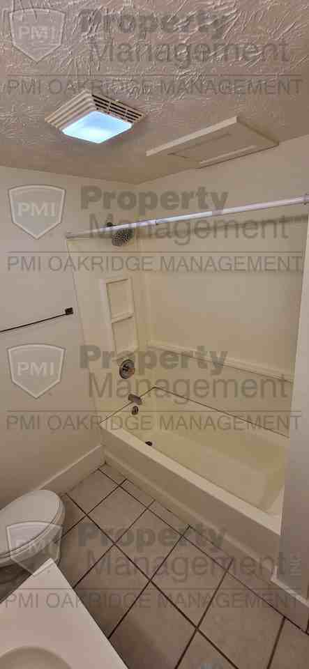 24 N Mulberry St Apt B - Photo 7 of 7