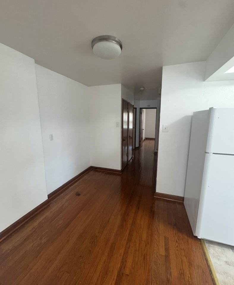 5801 Devonshire Ave - Photo 5 of 9