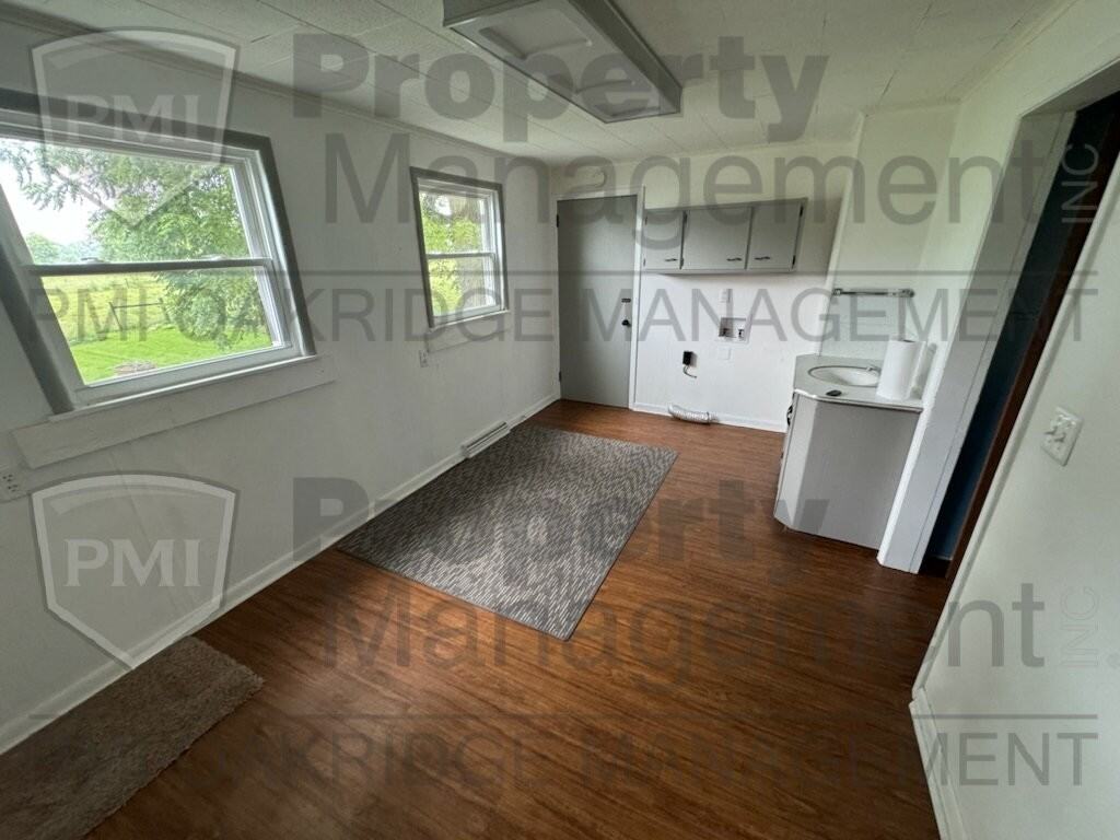 1660 Mckaig Rd - Photo 4 of 9