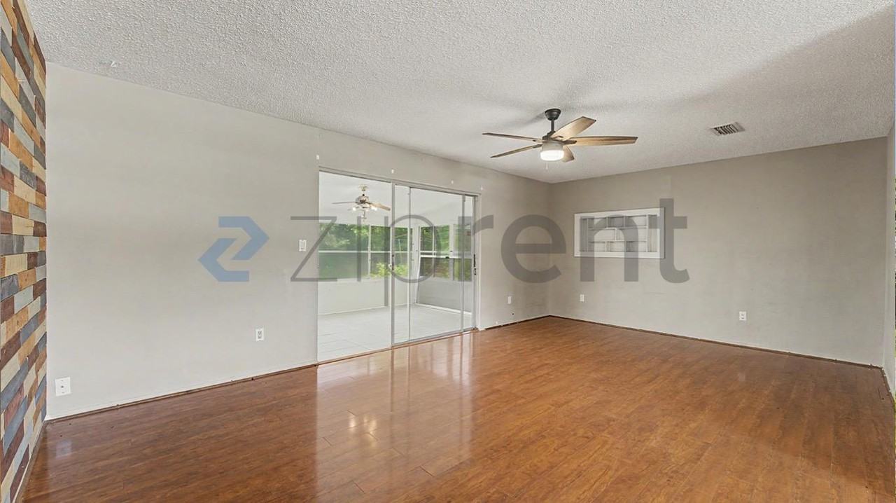 9356 Chase St - Photo 5 of 34