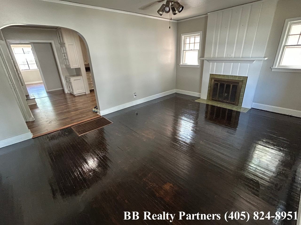 3328 E 6th St #NA - Photo 2 of 20