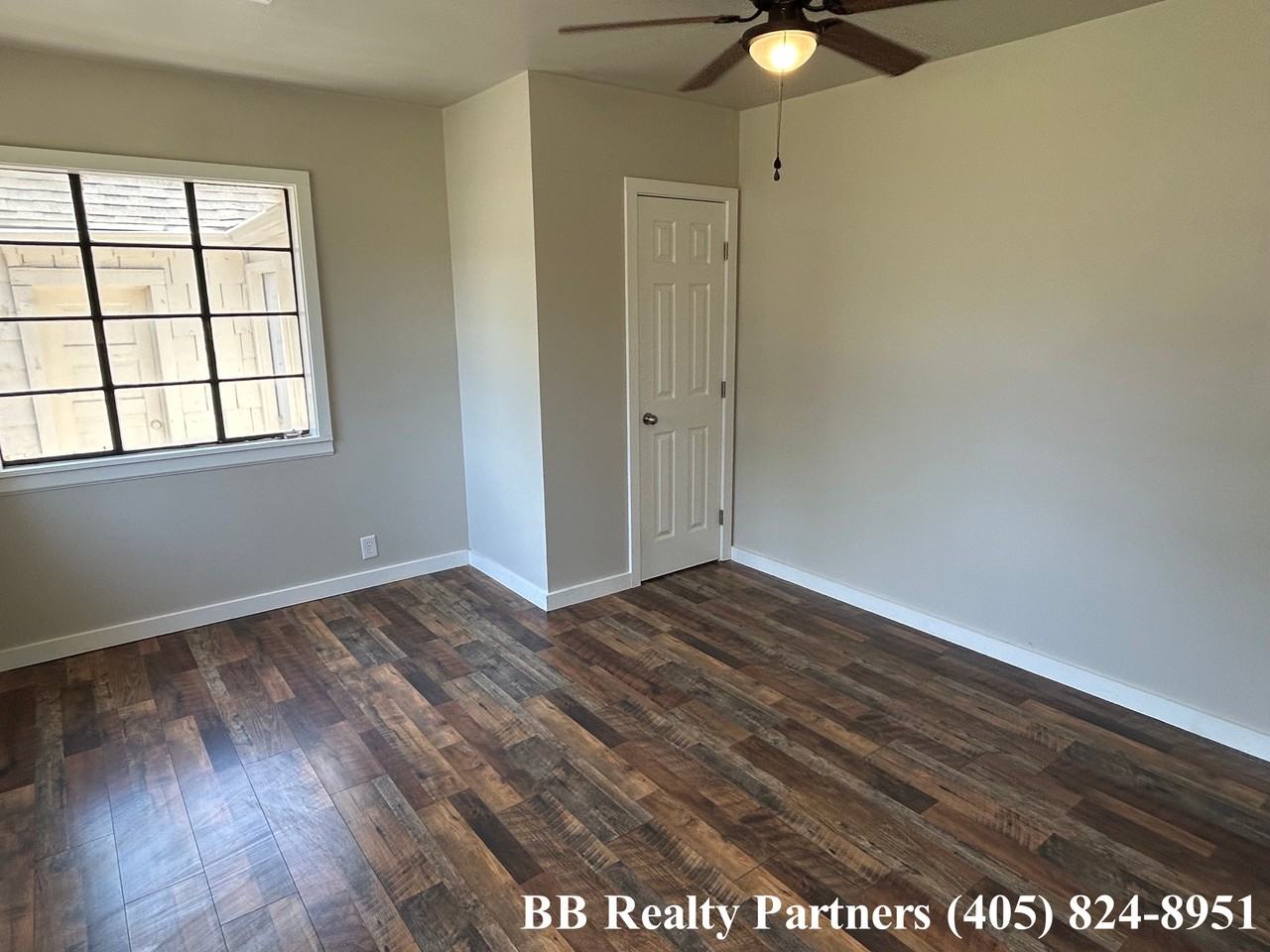 3328 E 6th St #NA - Photo 7 of 20