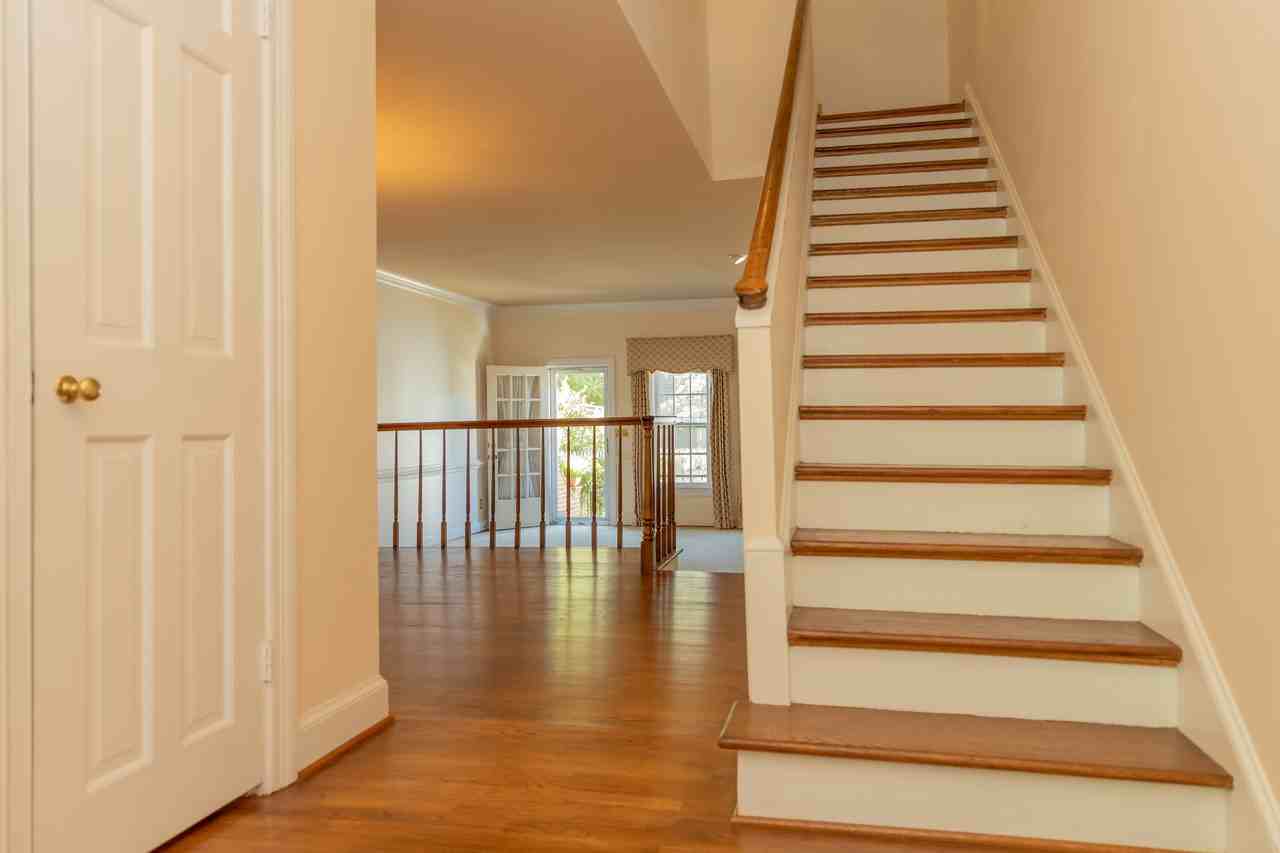817 Botetourt Gdns #NA - Photo 2 of 48