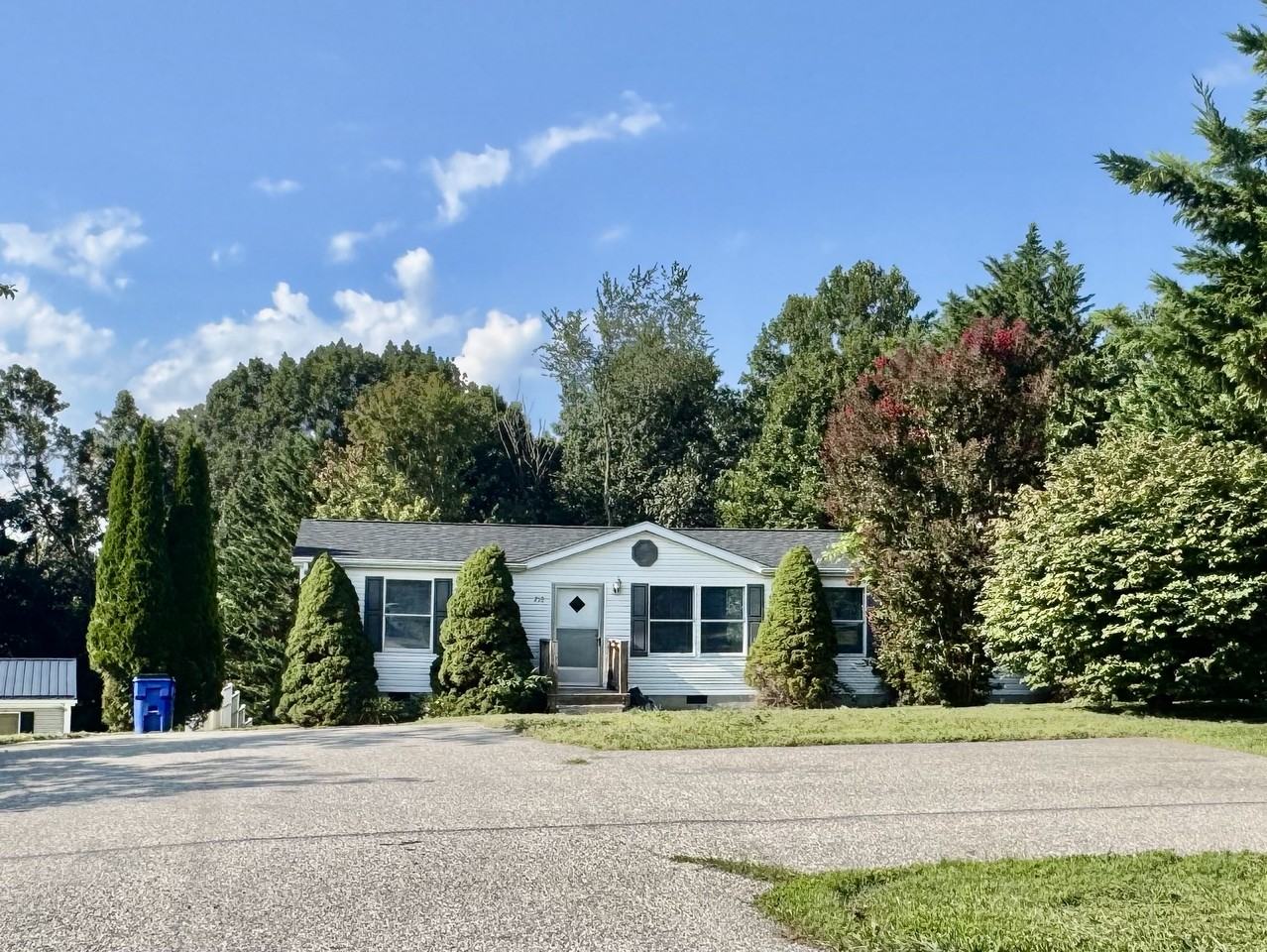 210 White Pine Dr #NA - Photo 5 of 17