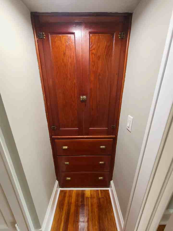 1114 N Madison St #1 - Photo 3 of 25