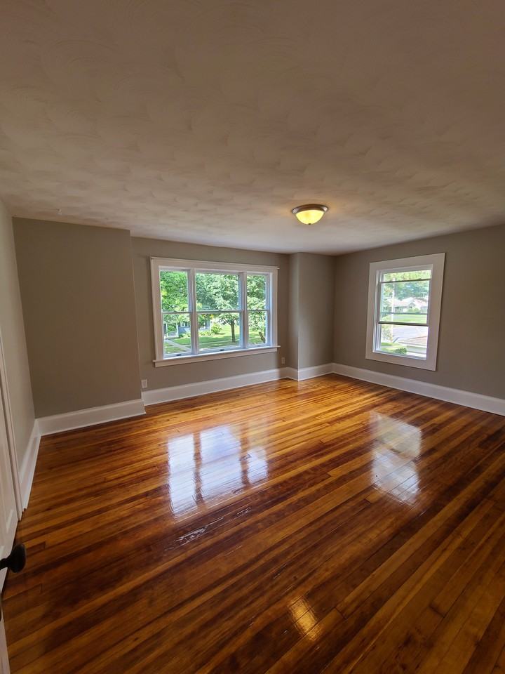 1114 N Madison St #1 - Photo 7 of 25