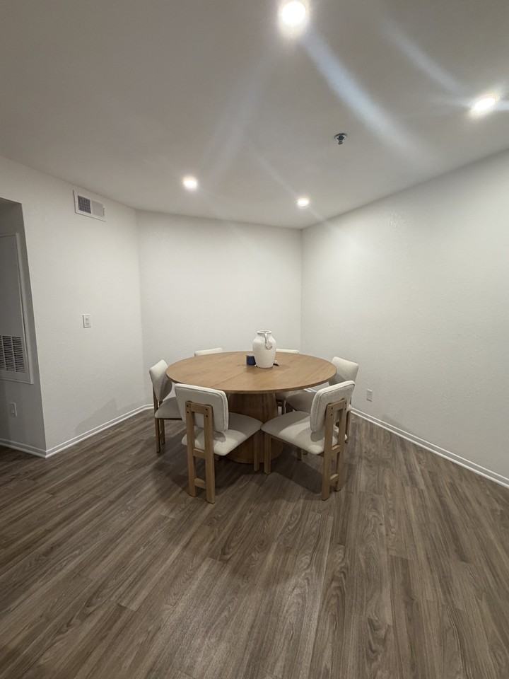 5805 Oak Bend Ln #207 - Photo 3 of 16