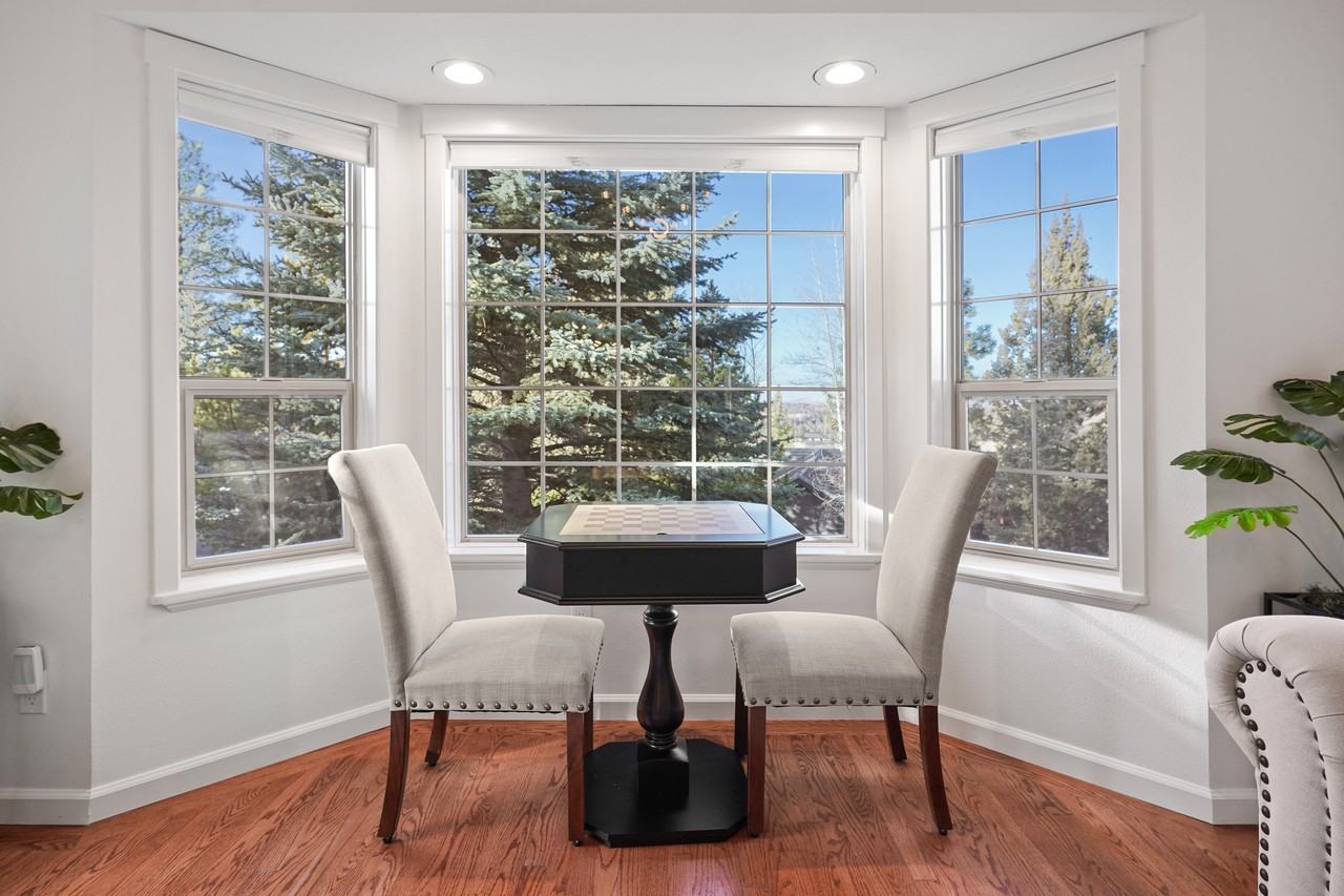 1207 Nw Foxwood #NA - Photo 6 of 26