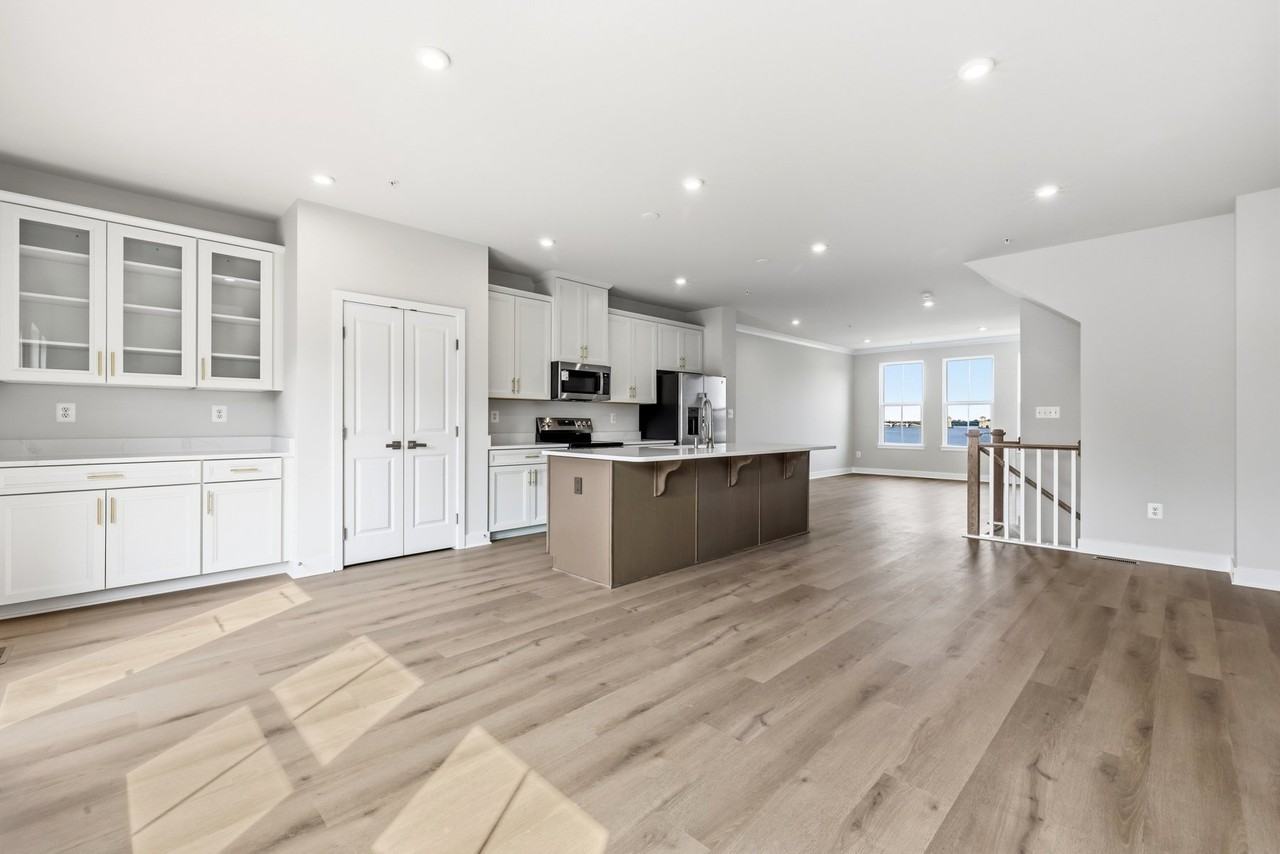 2268 Waterfront Way - Photo 6 of 18