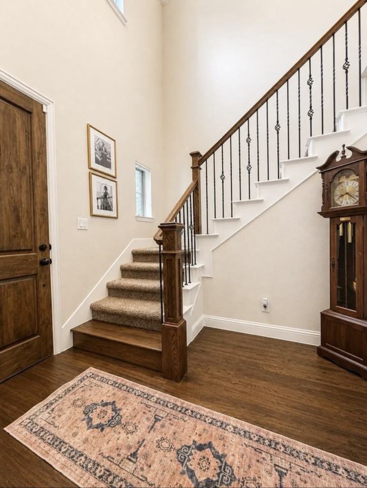 1203 Harris Hawk Way #NA - Photo 2 of 31