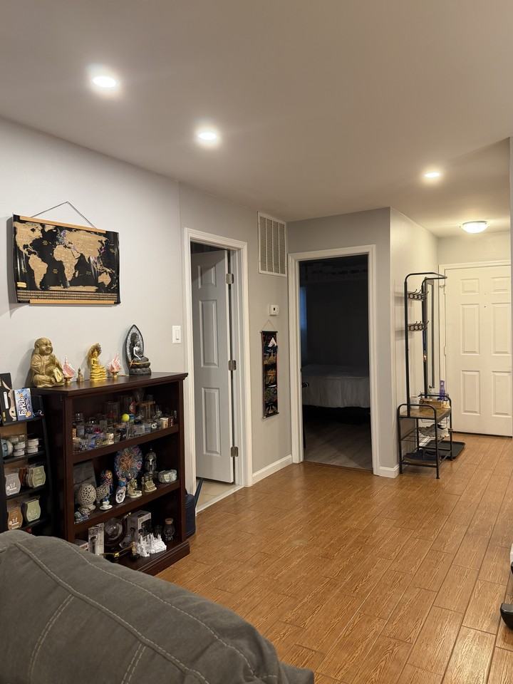 2857 Yarling Ct #2857 - Photo 6 of 17