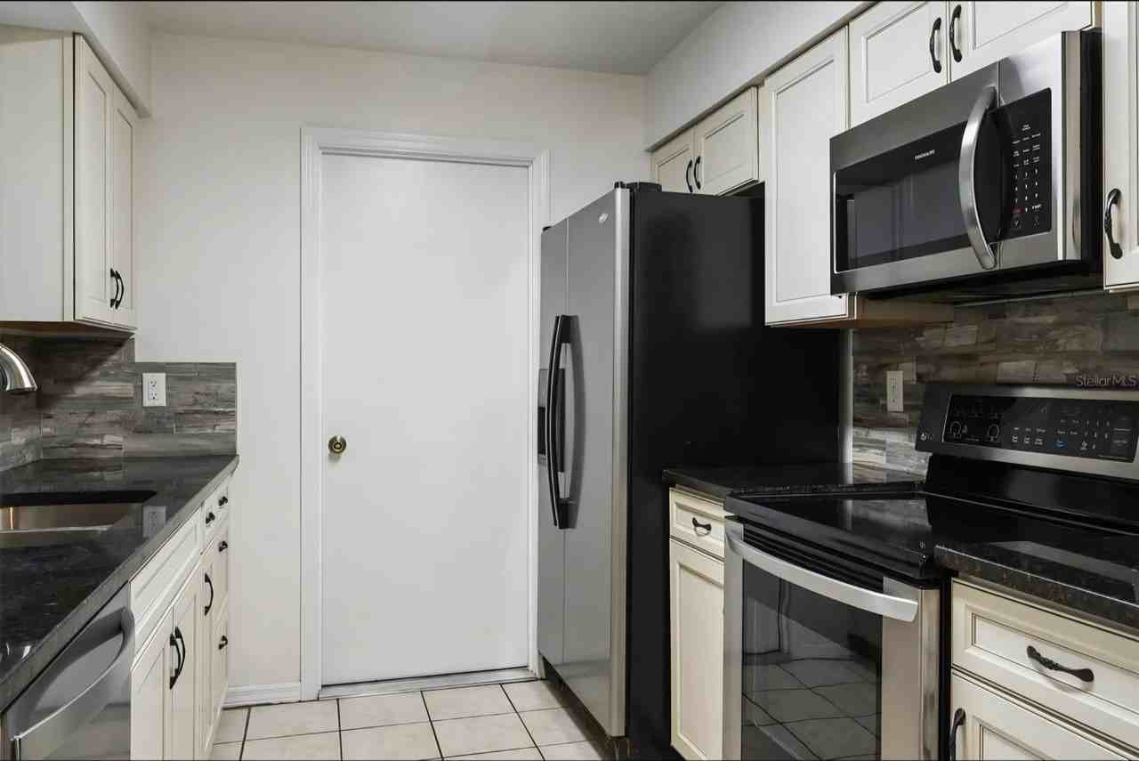 4465 Ne 34th Ct #NA - Photo 4 of 21