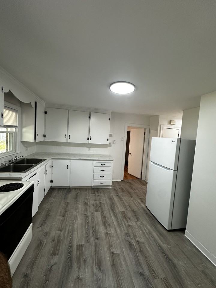 15 Patrick Henry St #16 - Photo 2 of 6