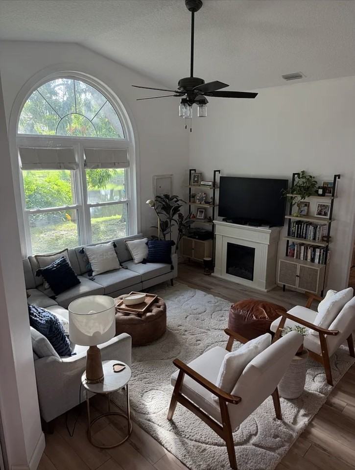 2700 Alicia Ln #NA - Photo 4 of 14