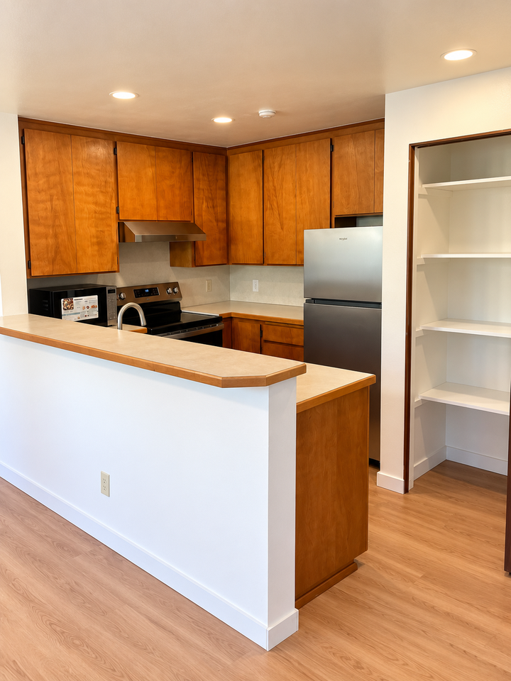 13004 33rd Ave S #1 - Photo 6 of 16
