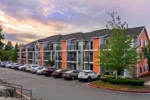 featured image of 13700 Ne 10th Pl