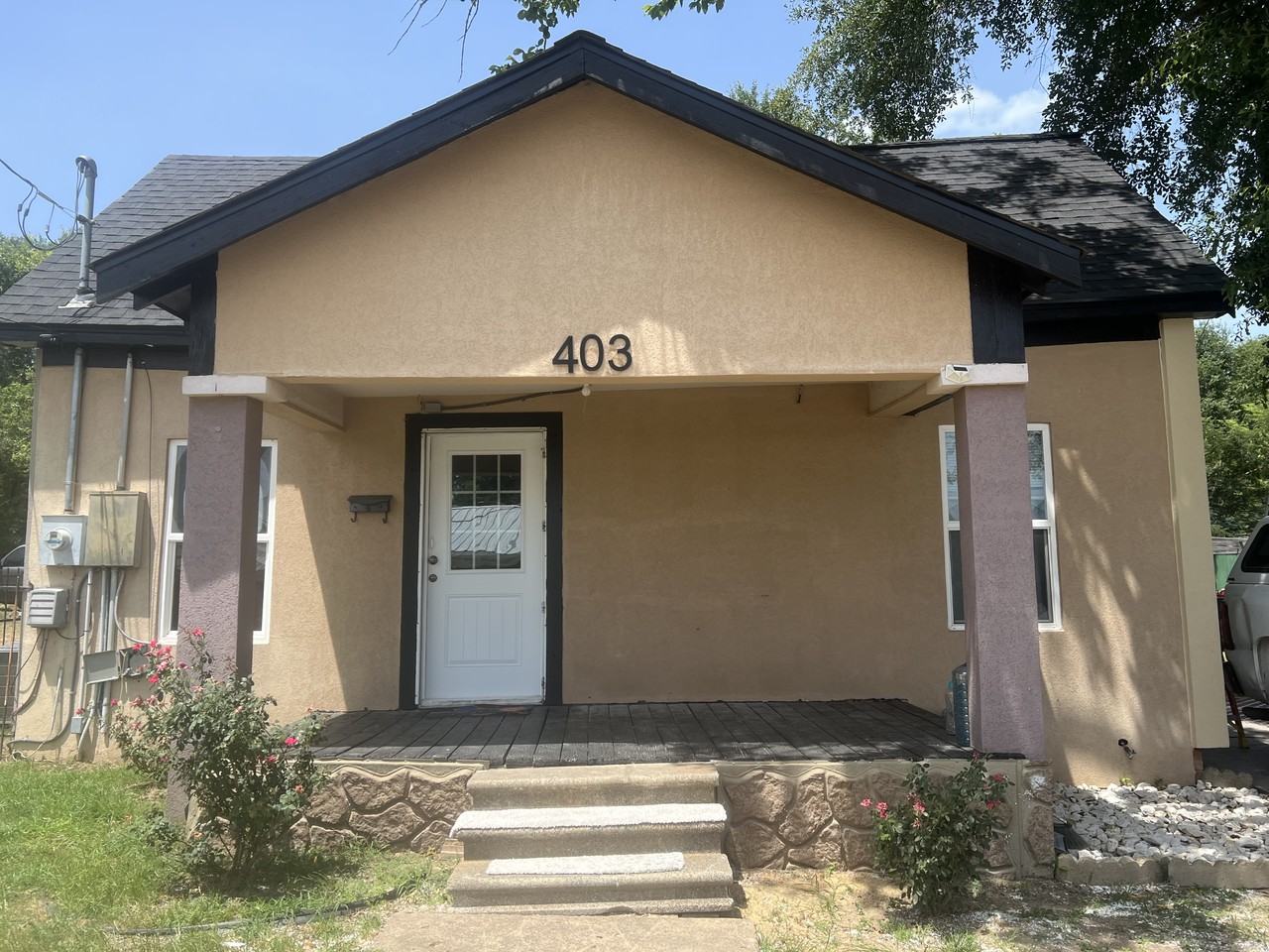 403 E Elk St #NA - Photo 3 of 11