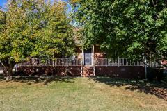 225 Richmond Dr - Photo 1 of 1