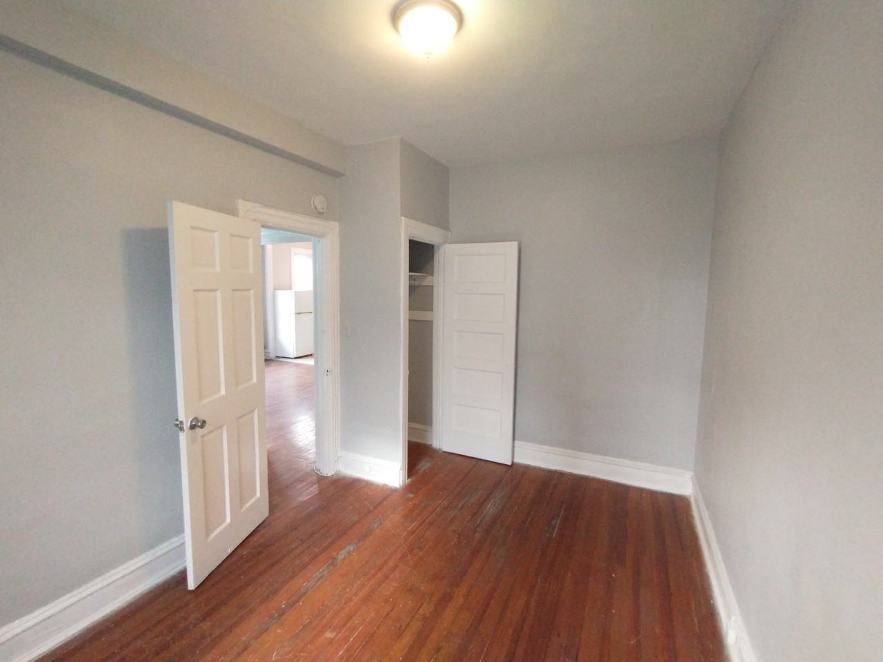 307 Dolphin St #3A - Photo 4 of 13