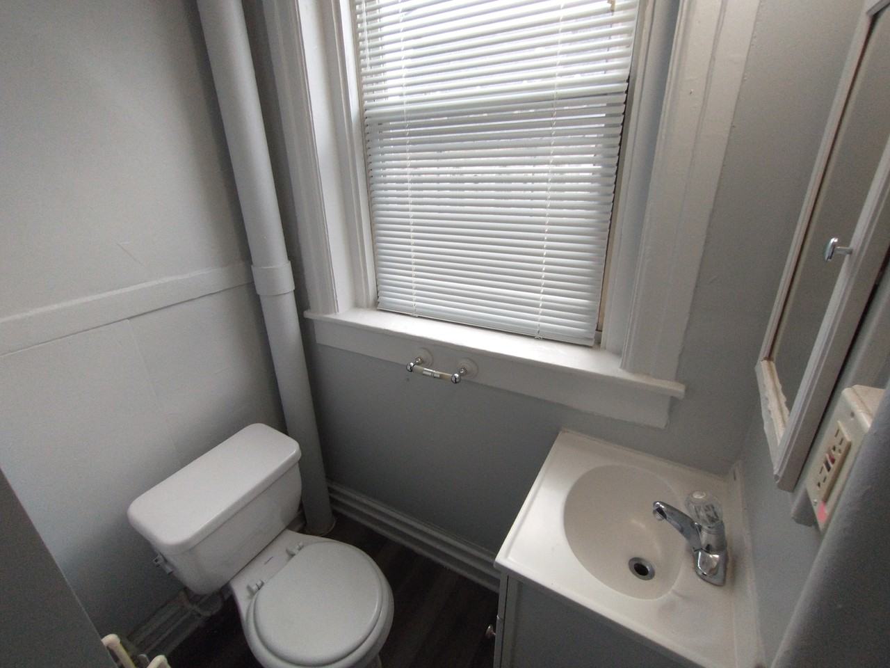 307 Dolphin St #3A - Photo 7 of 13