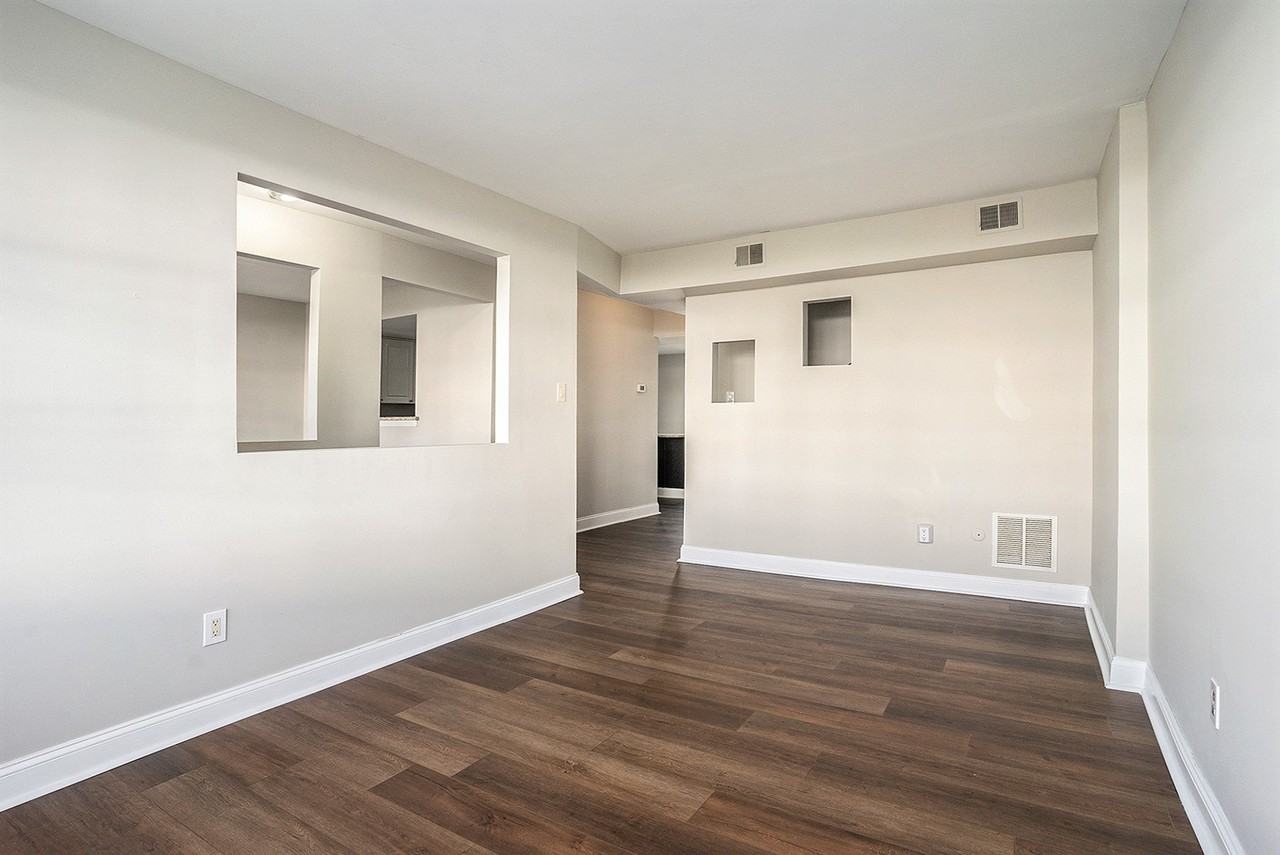 2280 Suzann Dr #2280 - Photo 5 of 30