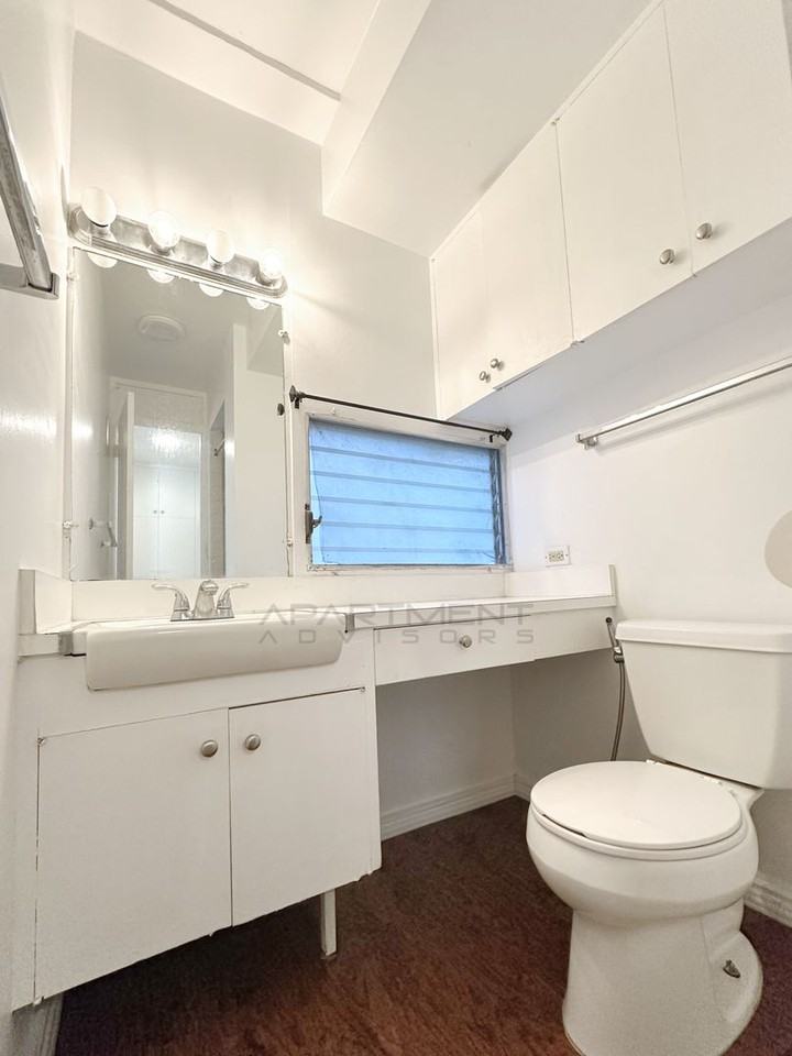 3340 Campbell Ave #103 - Photo 6 of 10