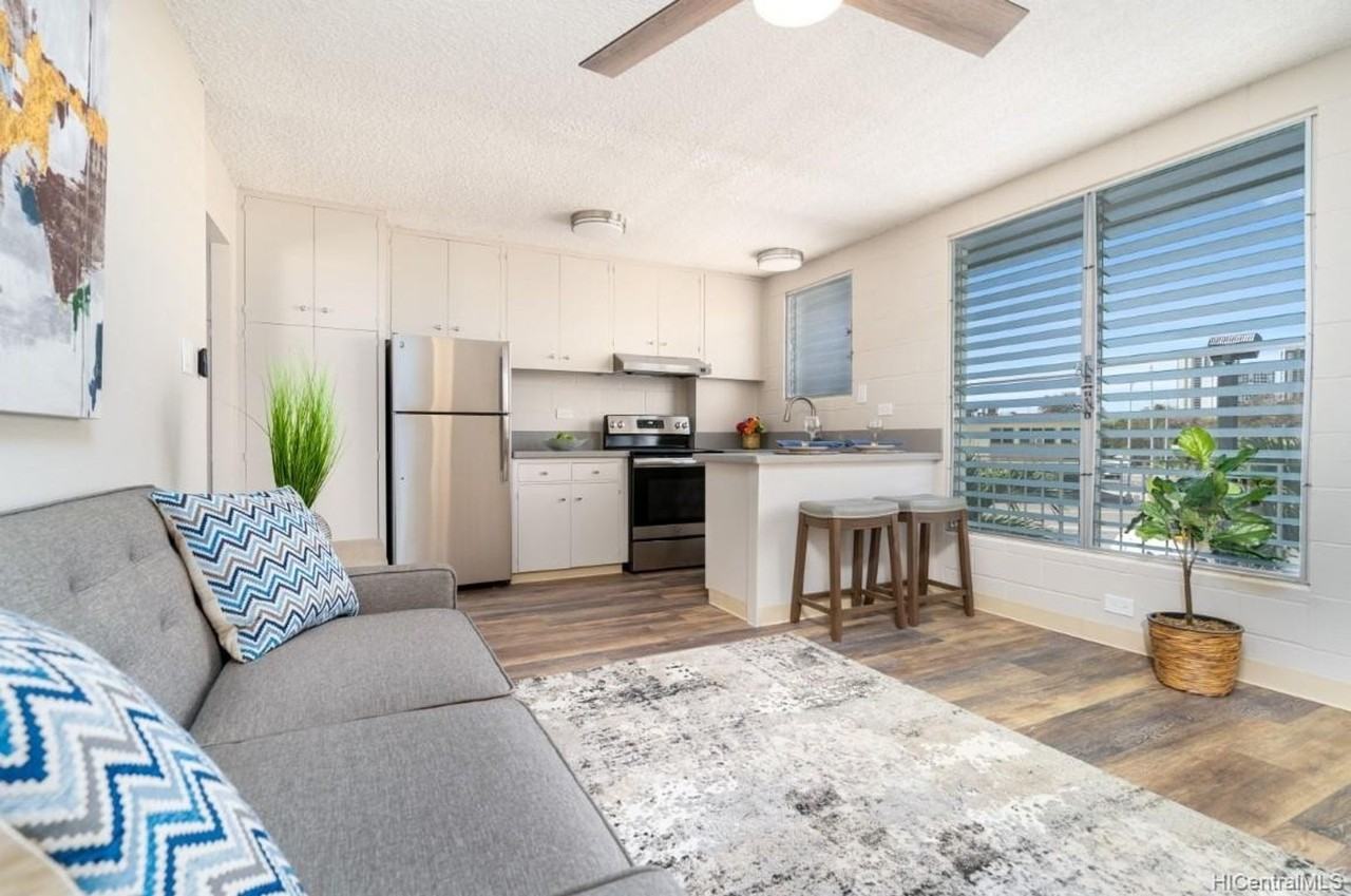 3215 Hoolulu St #3 - Photo 2 of 10