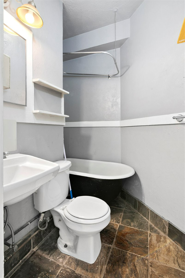 1540 N Logan St #34 - Photo 4 of 14