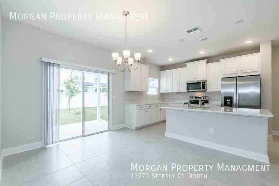 13973 Sterely Ct N - Photo 3 of 21