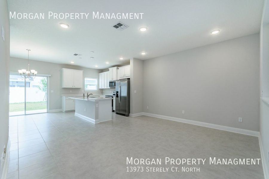 13973 Sterely Ct N - Photo 4 of 21