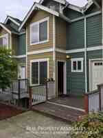 featured image of 14015 35th Ave Ne #B