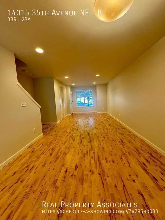 14015 35th Ave Ne #B - Photo 4 of 15