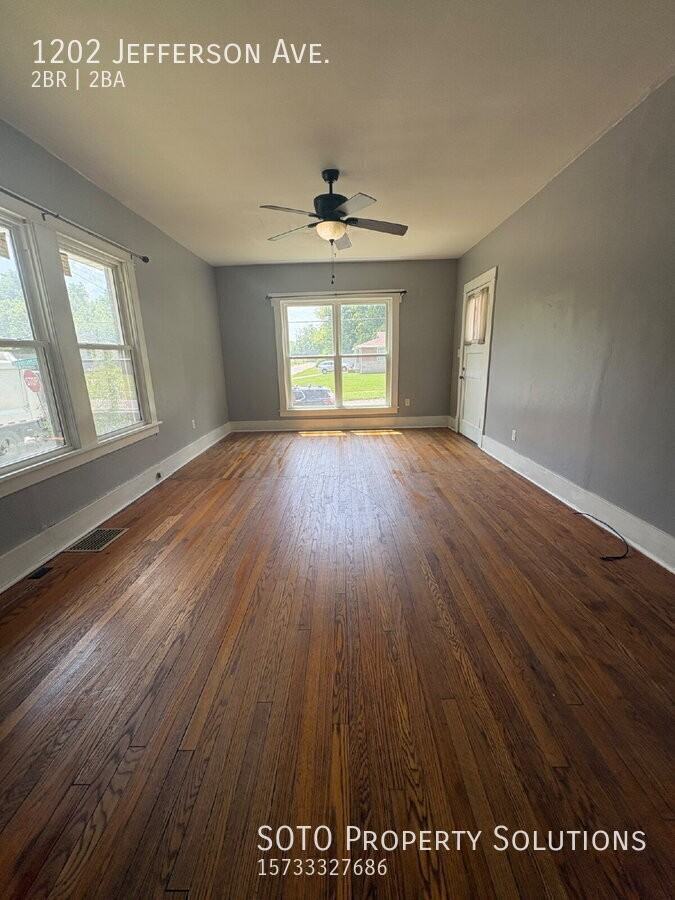1202 Jefferson Ave - Photo 6 of 23