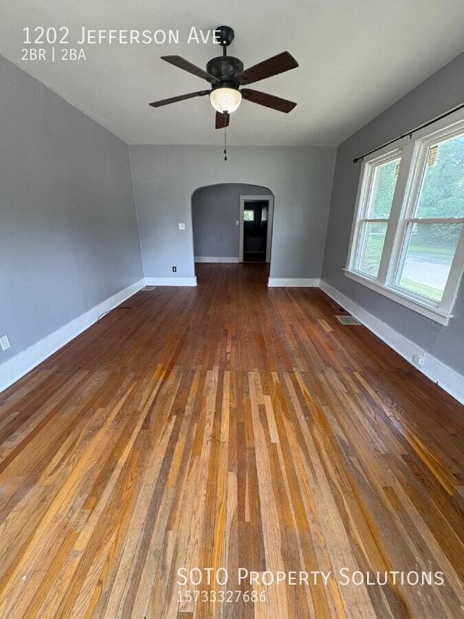 1202 Jefferson Ave - Photo 7 of 23