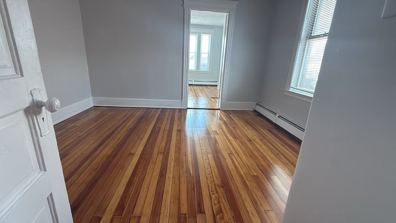 464 Wethersfield Ave #2N - Photo 3 of 8