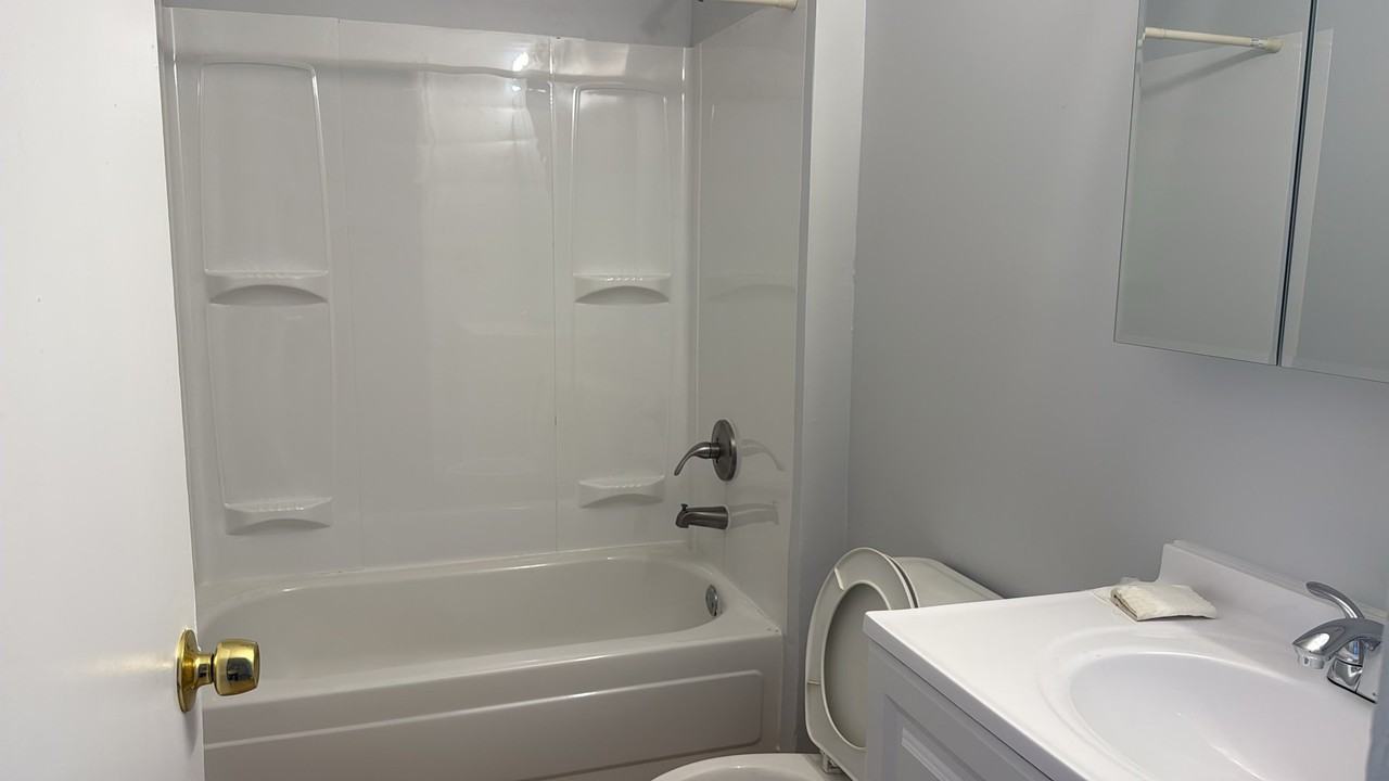 464 Wethersfield Ave #2N - Photo 7 of 8