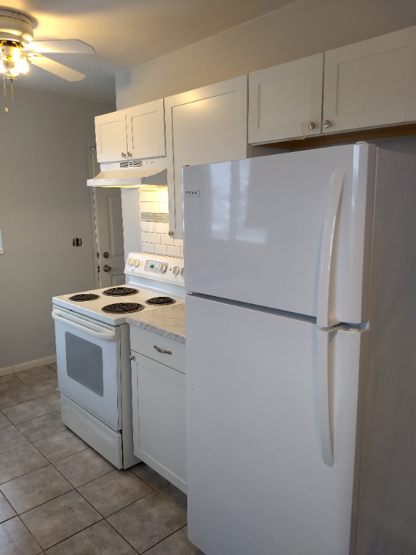 1608 Windemere Dr - Photo 2 of 11