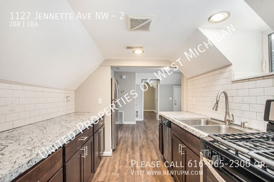 1127 Jennette Ave Nw #2 - Photo 2 of 21