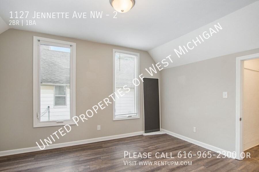 1127 Jennette Ave Nw #2 - Photo 4 of 21