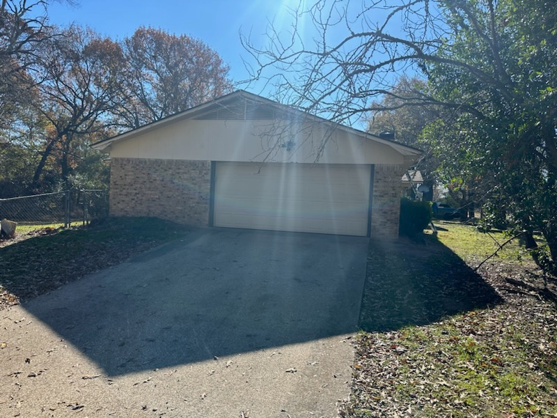 9830 Ann Ave - Photo 2 of 9