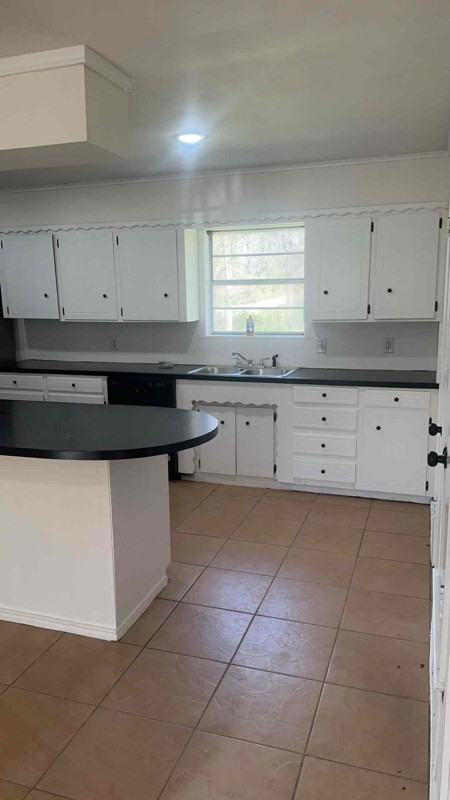 9830 Ann Ave - Photo 4 of 9