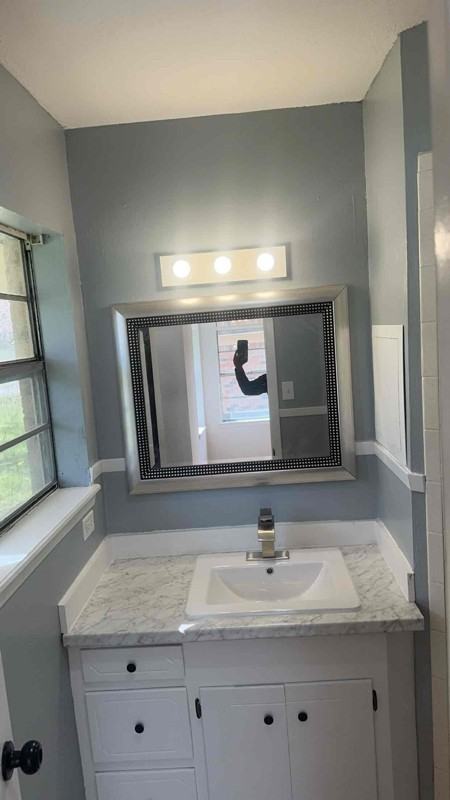 9830 Ann Ave - Photo 7 of 9