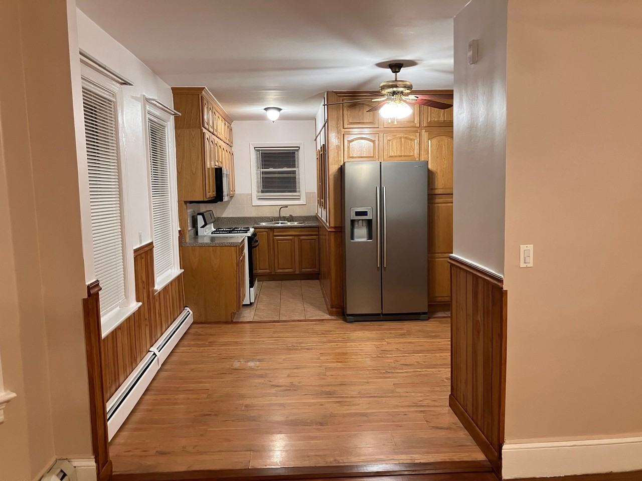 39 7th St #1stFL - Photo 4 of 6