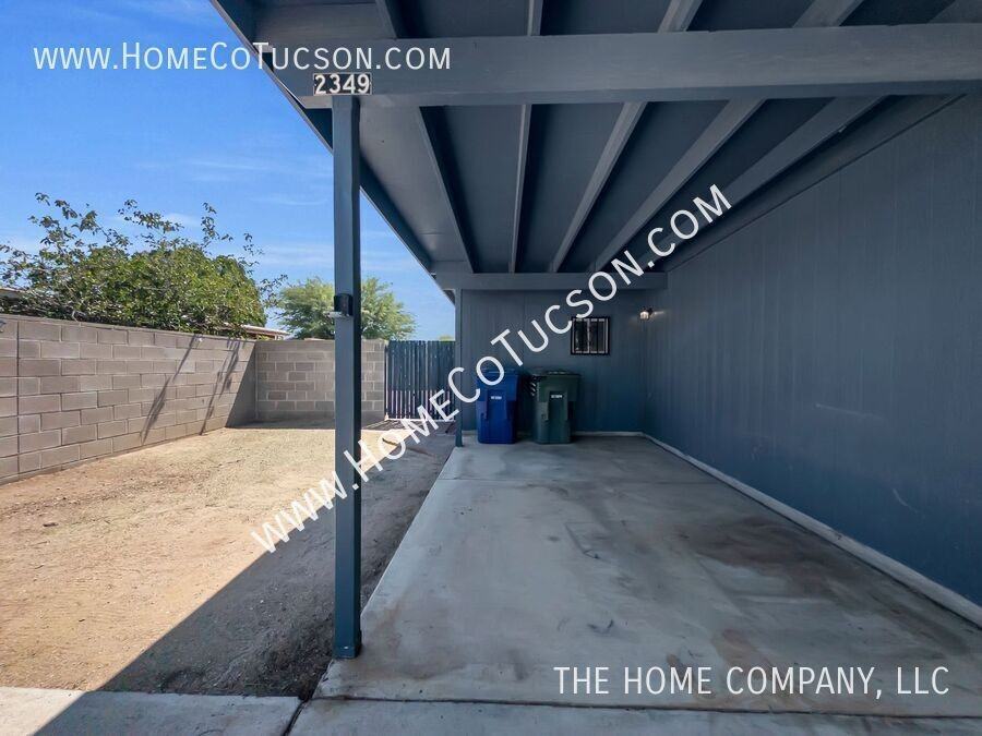 2349 S Saddleback Ave - Photo 5 of 36