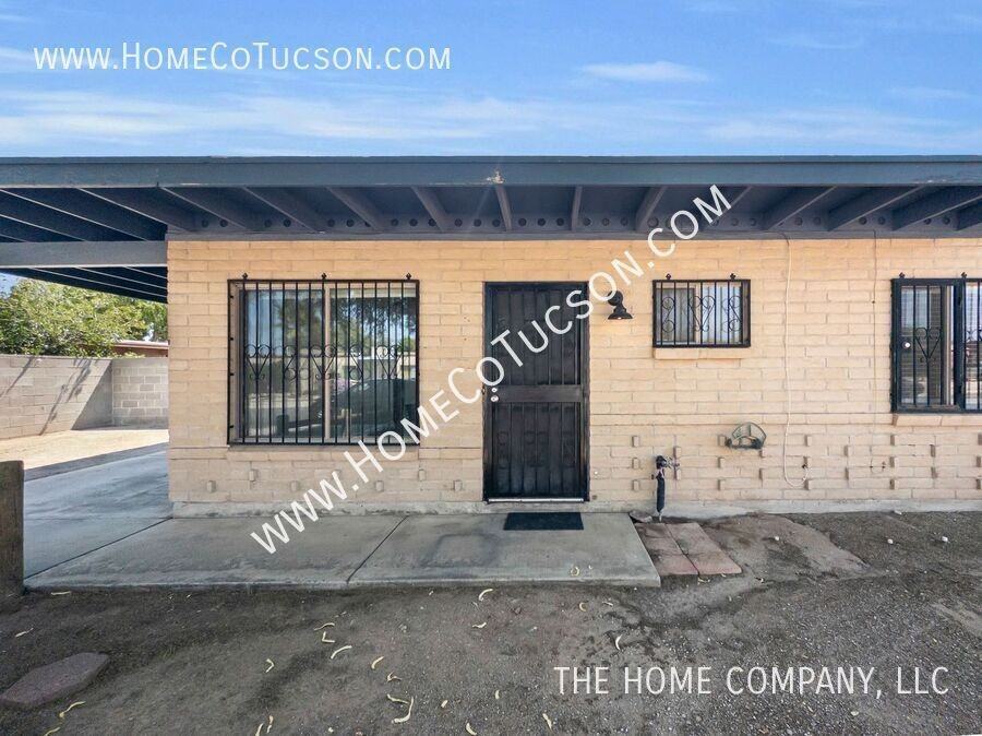 2349 S Saddleback Ave - Photo 6 of 36