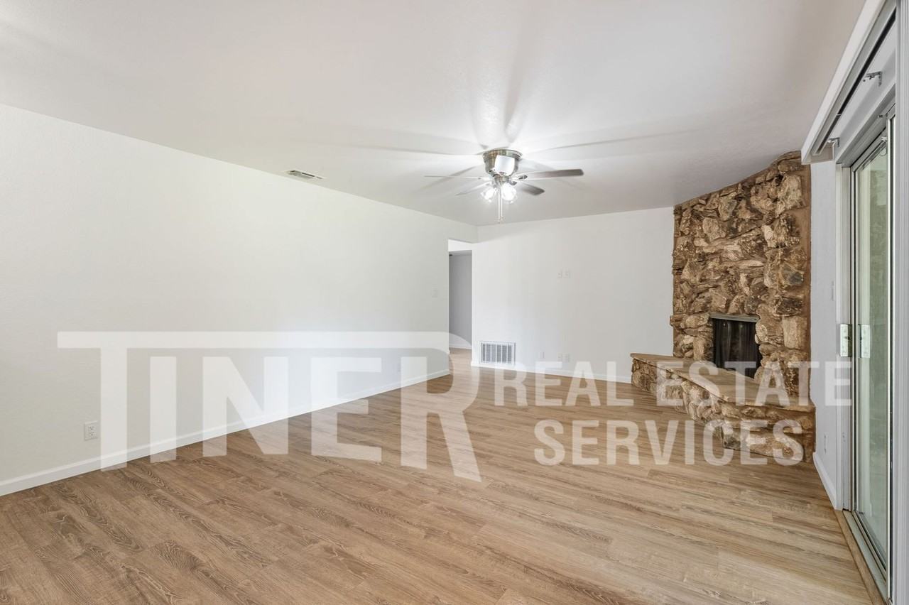 5100 Turnsberry Ct - Photo 2 of 28